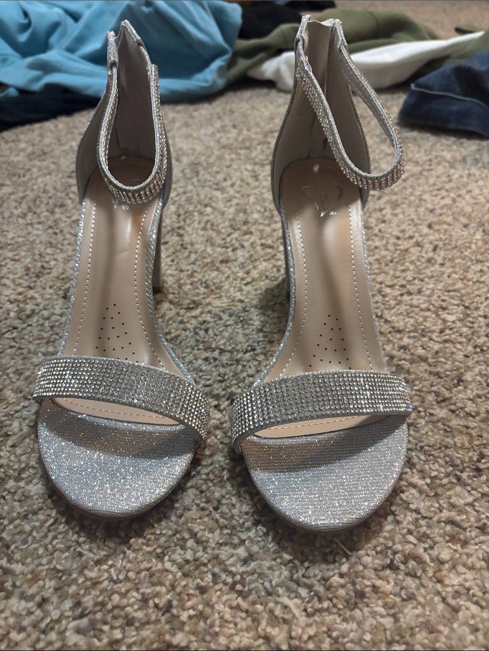 Silver Rhinestone Ankle Strap Women's Dress Sandals. Brand new never worn